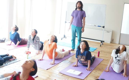 Yoga School KAILAS ëֲ1